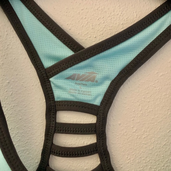 Avía sports bra - Picture 3 of 3